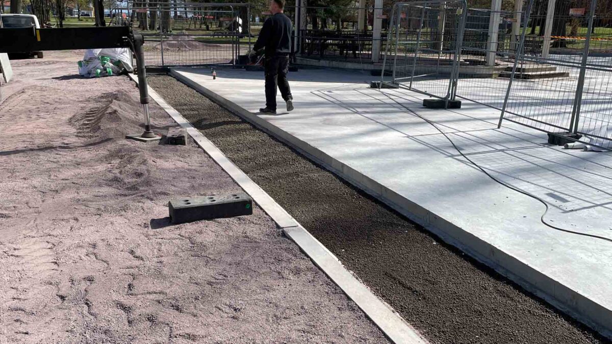 Lystlunden Park – Urban Utebane (2022) — Lystlunden Park 2022 – Kunstisbane i Horten